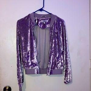 Beautiful light violet, light purple, Medium Charlotte russe cropped jacket.